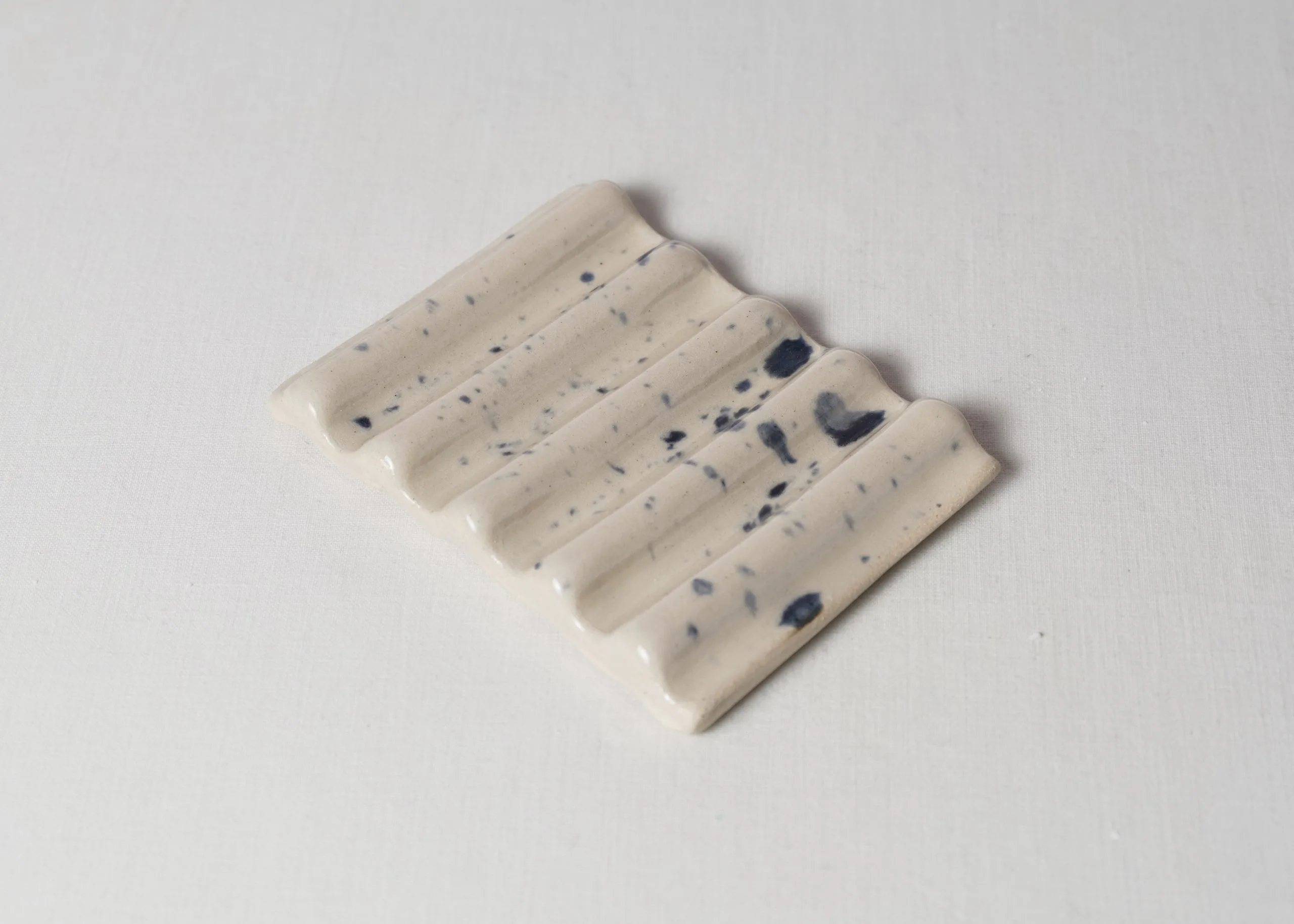 Wave Soap Tray